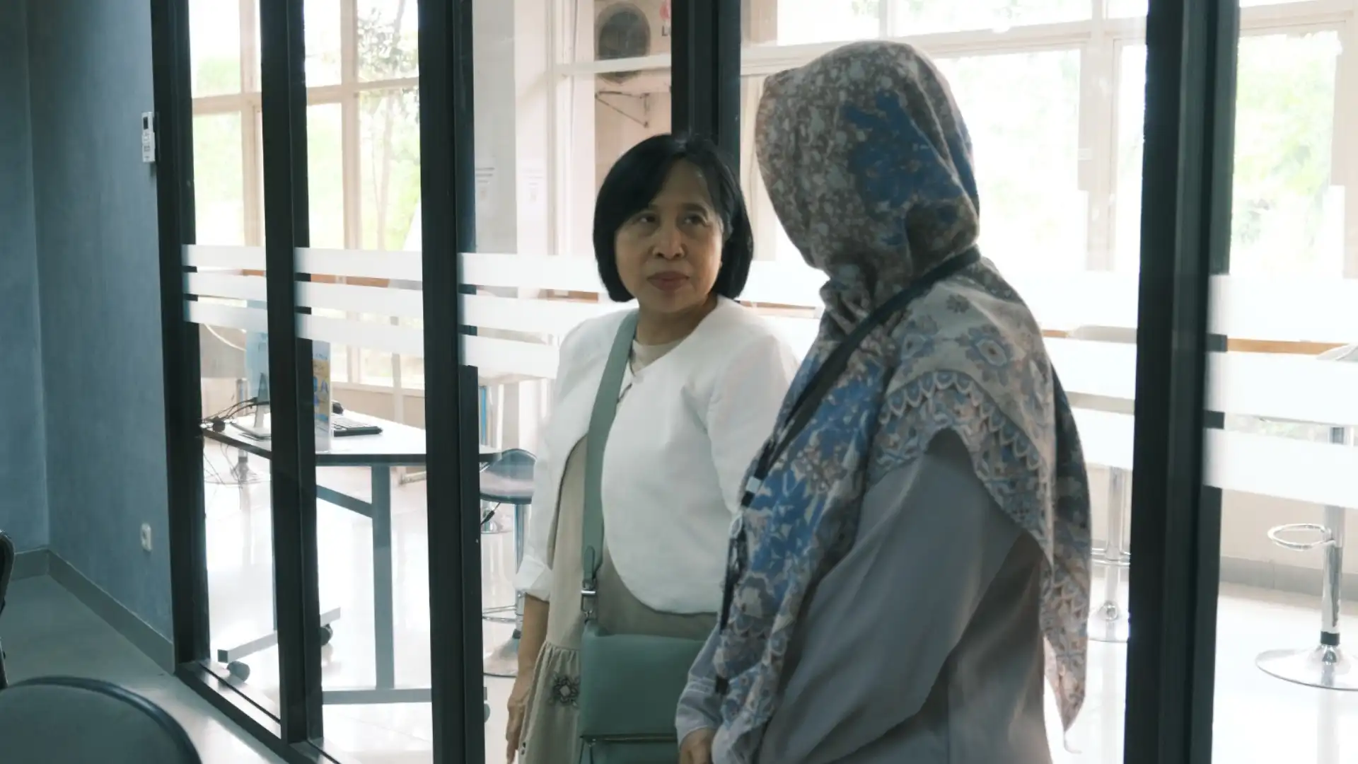 Pastikan Ujian Berjalan Lancar, Wakil Rektor ITK Cek Kesiapan Ruang dan Peserta pada Hari Kedua UTBK di ITK